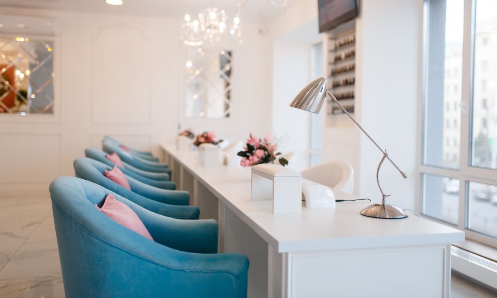 The Ultimate Guide to Choosing Chairs for Nail Techs