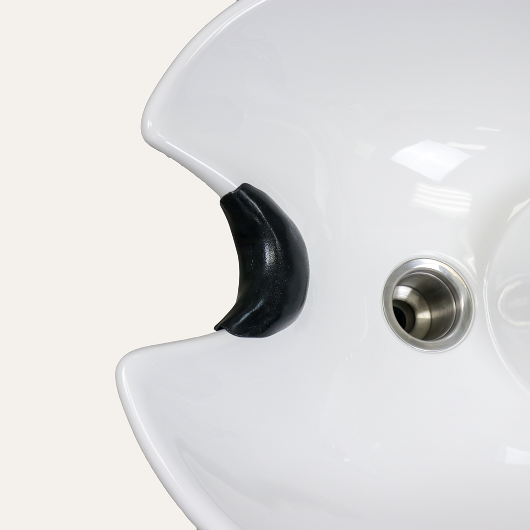 Salon sink neck clearance rest